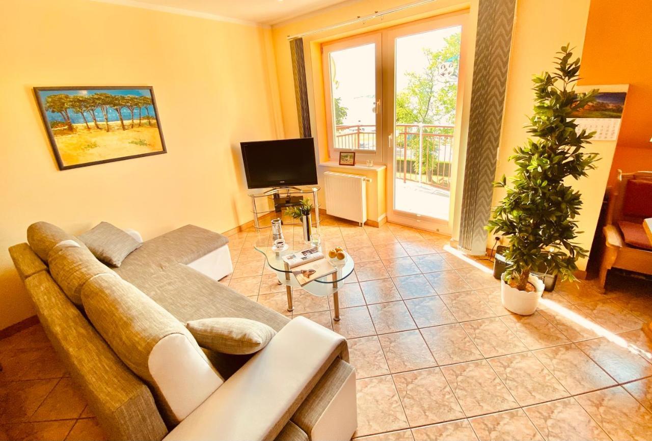 Sonnige Maisonette-Wohnung Mit Blick Auf Die Bucht Dziwnów Extérieur photo